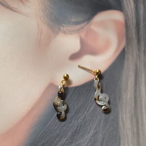 ト音記号 ピアス ハンドメイド