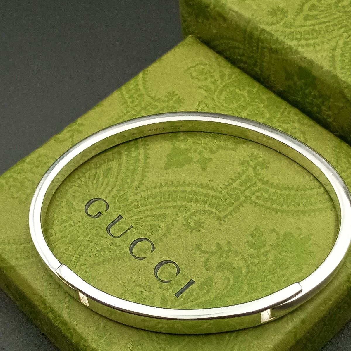 GUCCI　グッチ　バングル　ブレスレット　シルバー　オールド　シンプル SV925