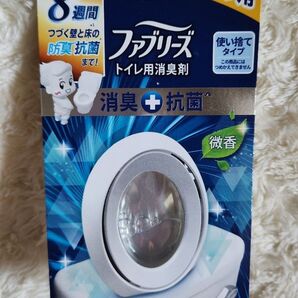 【パッケージなし発送】ファブリーズ トイレ用消臭剤 ナチュラル・マウンテン・エア 微香 約8週間