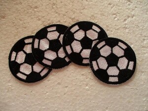 【4枚セット】サッカー サッカーボール ワッペン/フットサル スポーツ 入園 入学 アップリケ 男の子 刺繍 464