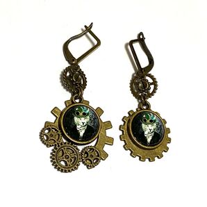 スチームパンク風 猫モチーフ 歯車ピアス