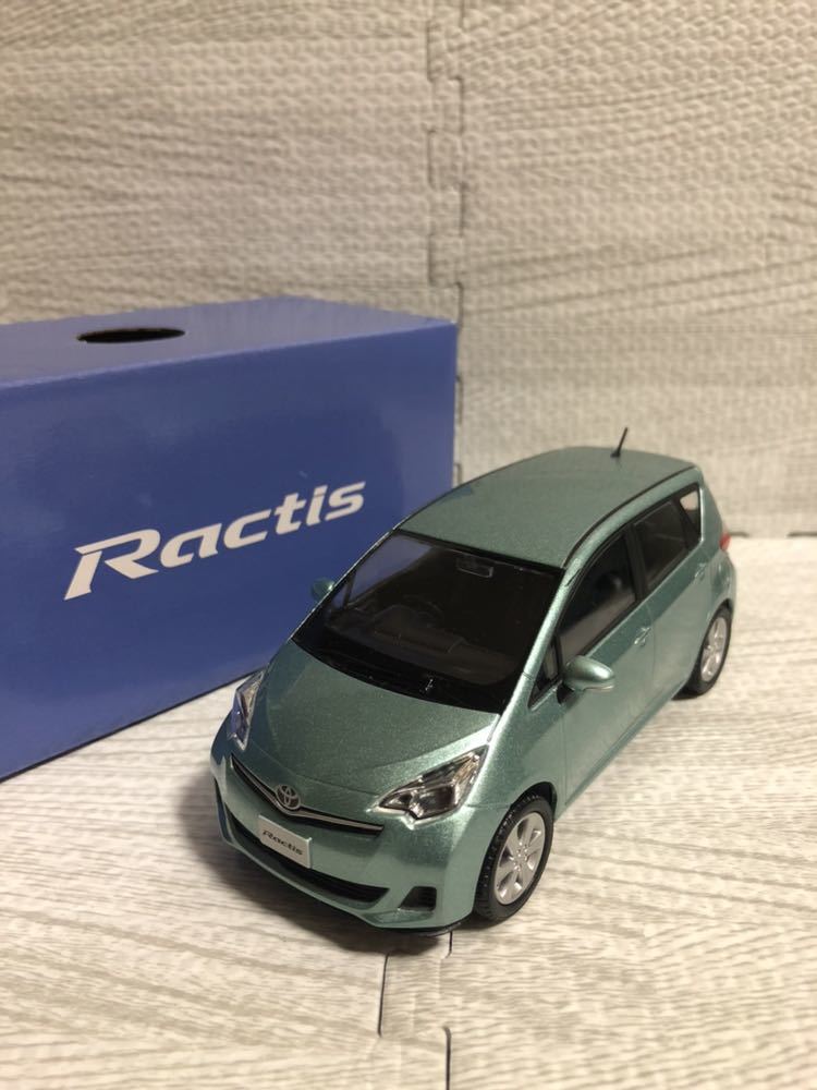 Amazon | 1/30 ミニカー 2代目ラクティス Ractis 非売品 カラー