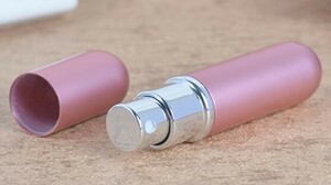 アトマイザ－ 詰め替え ボトル 香水噴霧器　携帯用　容器　ケース スプレー　6ml　各色　アルミ　ガラス4