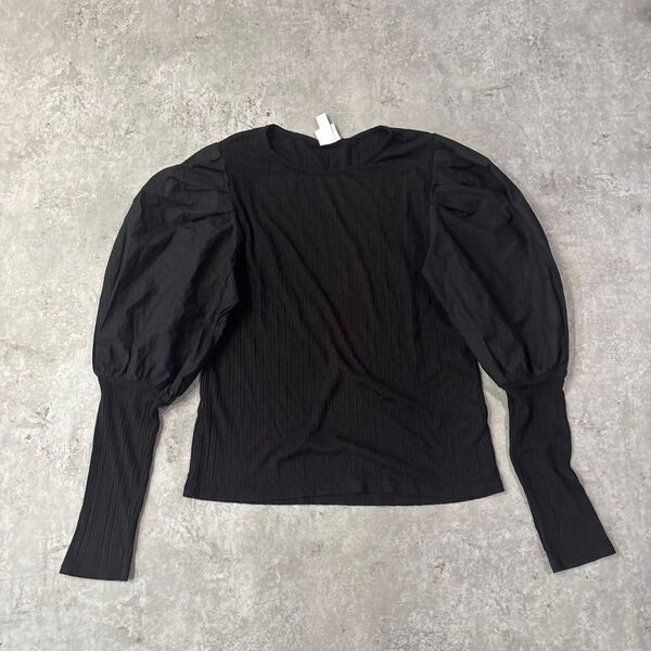 H&M エイチアンドエム エイチ&エム ボリューム袖 リブ トップス ブラック パフスリーブ カットソー トップス 長袖 異素材