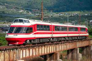 鉄道 デジ 写真 画像 長野電鉄 1000系 元小田急ロマンスカーHISE ゆけむり 8