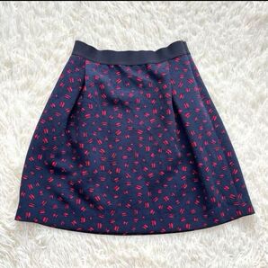 【コップ・コピーヌ】 フレアスカート 膝丈 ネイビー リップ柄 総ゴム 個性派 S ネイビー