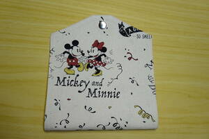  mask case 15×15. Mickey Mouse Minnie Mouse character unbleached cloth Flat type mask inserting hand made 
