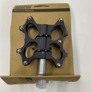 シールドベアリング採用 フラットペダル