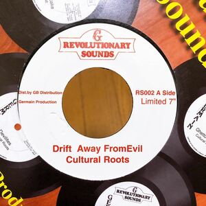 【極美品】Cultural Roots / Drift Away From Evil 7inch EP