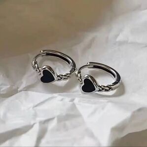 ピアス 黒ハート フープピアス