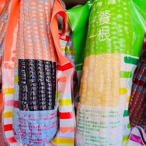 賞味期限更新★新入荷♪糯とうもろこし軸付き【白20本と黒20本】40本入り1ケース もち糯玉米棒