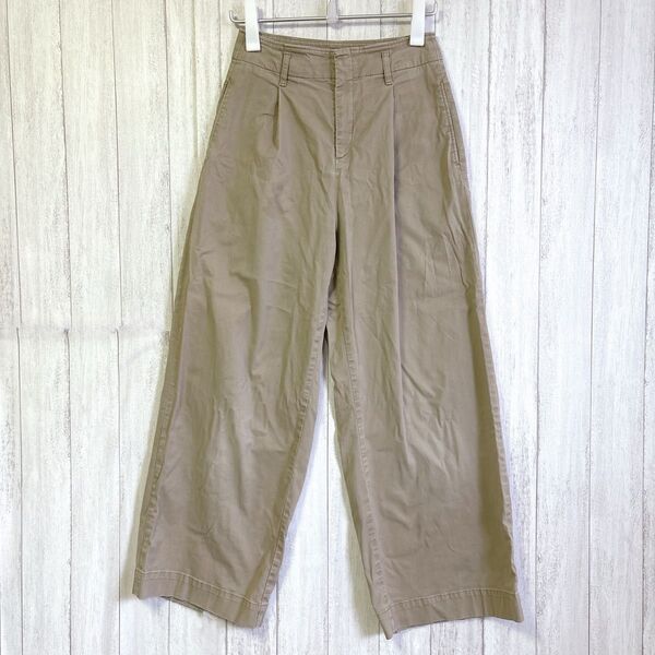 ユニクロ ワイドパンツ チノパン ボトムス タック ベージュ ガウチョパンツ ワイド カジュアル オールシーズン ゆったり