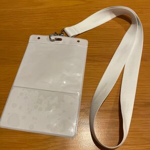 IDホルダー(ネームホルダー)ホワイト【即日発送】