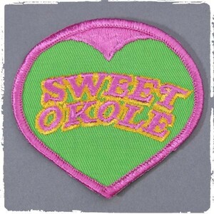 BL61 SWEET OKOLE ワッペン パッチ ロゴ エンブレム 米国 輸入雑貨 ハート 刺繍