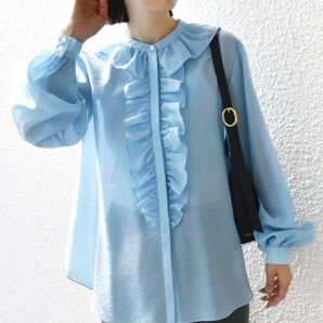 シップス〈手洗い可能〉エアリーフロントフリルデザインブラウス