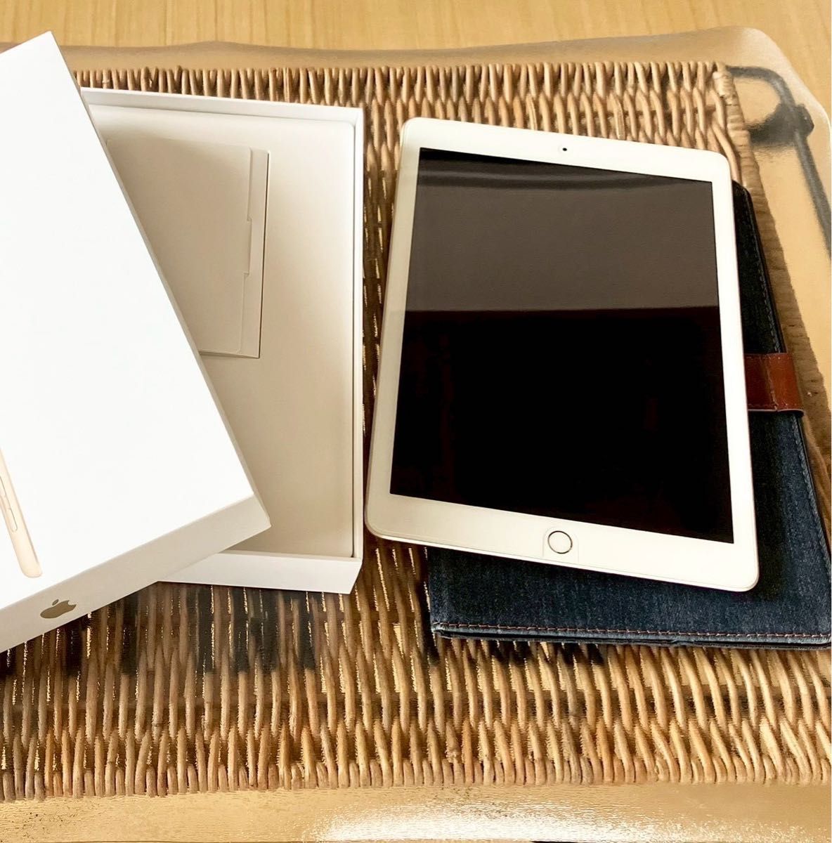 第5世代 iPad 32GB SIMフリー　管理番号：1266 第5世代 iPad 32GB SIMフリー 管理番号：1266