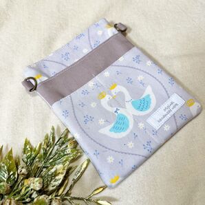 ハンドメイド オーガナイザー ナースポケット メルヘン スワン ラベンダー