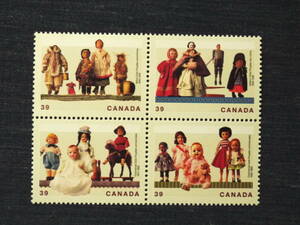 カナダ切手　カナダ人形の歴史　４種ブロック未使用　1990年