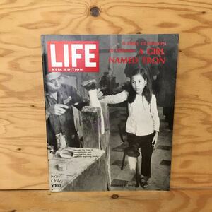 Y3FMD-201012　レア［LIFE ASIA EDITION 1968年12月9日］A story of bravery in Vietnam A GIRL NAMED TRON