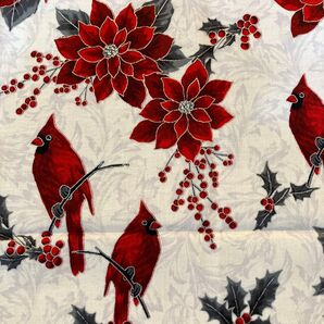 ホフマン 赤い鳥 柊赤い実 ポインセチア 白地 シルバー 74cm 生地ハギレ