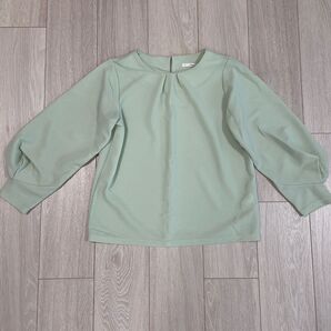 index グリーン ブラウス