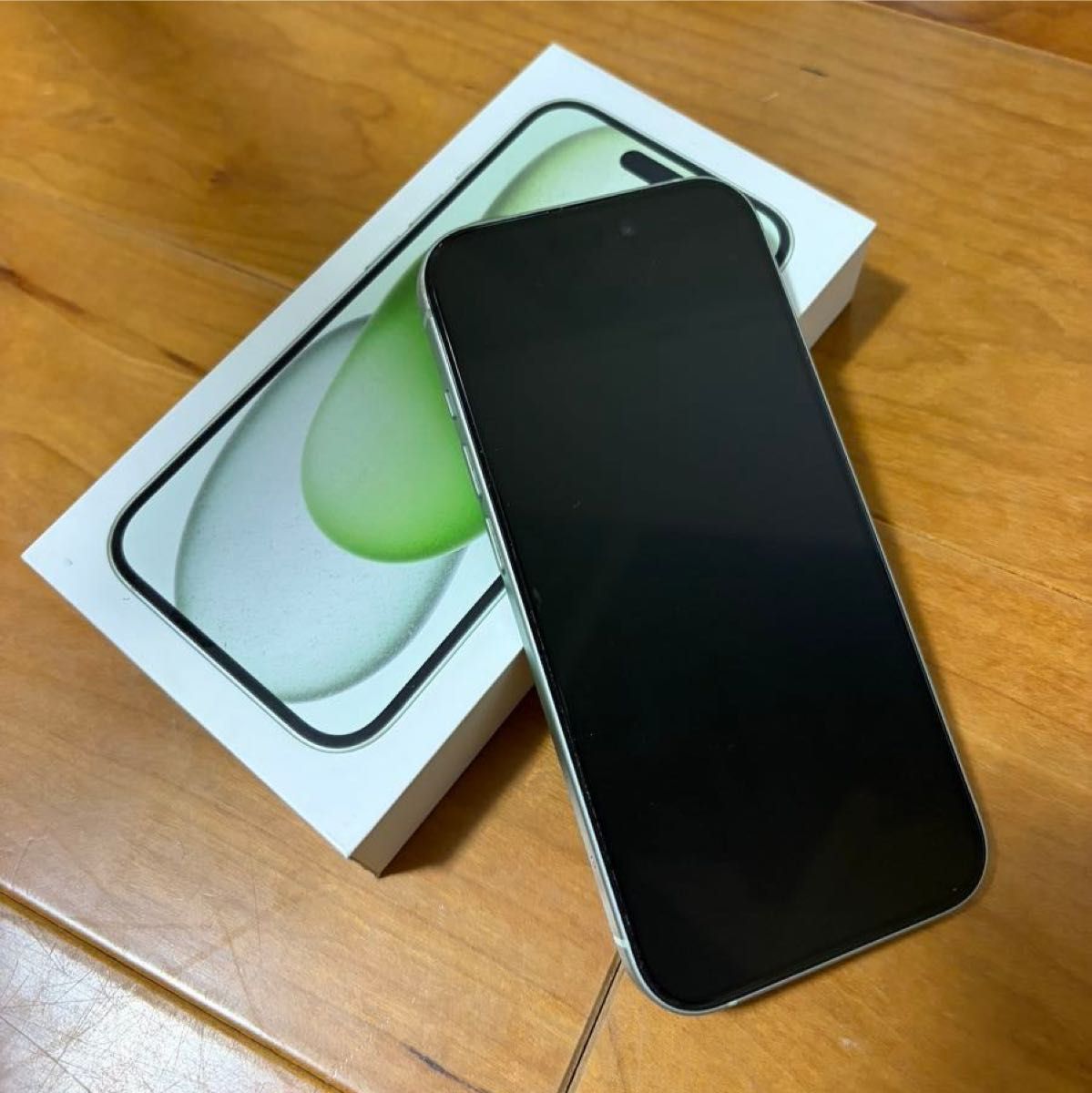 極美品 iPhone 15 128gb BT99% green 緑 グリーン｜Yahoo!フリマ