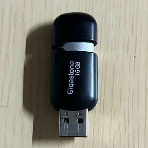 USBメモリー 16GB スライド式 中古 ②