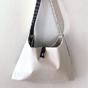 ロウ結染 キャンバス地 ショルダーバッグ 和洋折衷 ハンドメイド ナチュラルカラー