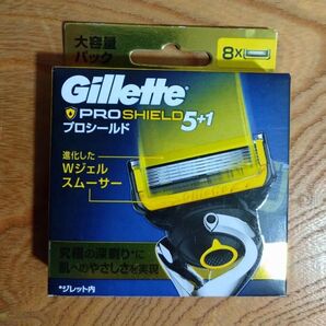 【パッケージにダメージ有り】ジレット プロシールド替刃8コ入 新品未使用 未開封 純正品【ゆうパケットポストmini発送】
