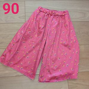新品未使用 子供服90 スカーチョ パンツ フレアパンツ ピンク 女の子 花柄