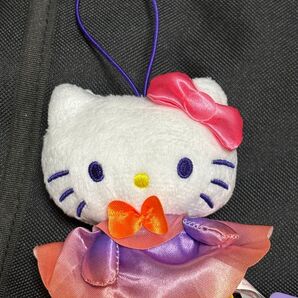 【お顔もお洋服も可愛い】サンリオキャラクターズ いちご新聞620号コラボ ハローキティマスコット