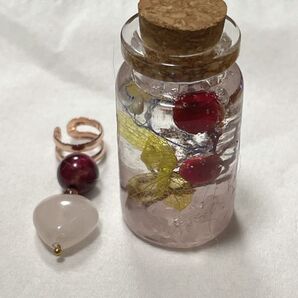 恋愛運アップ、ミニハーバリウムとイヤーカフ、2点セット
