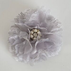 コサージュ 花 フラワー 紫 パープル 結婚式 卒業式 入学式 ブローチ 卒園式