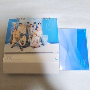 INI 2025 カレンダー ブックレット