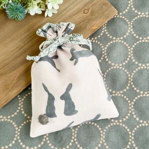 ミナペルホネン run run run 巾着ポーチ