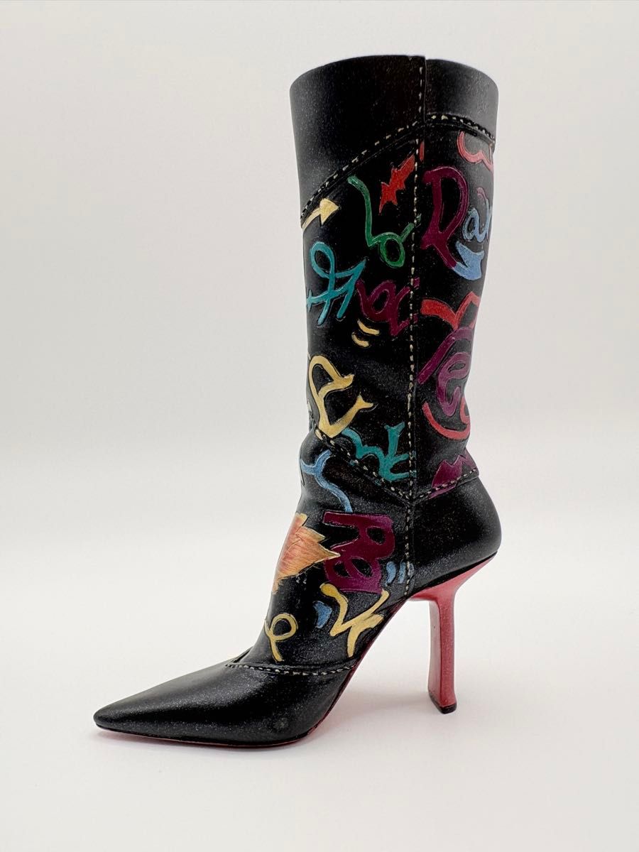 ロレインヴェイルの「Just the Right Shoe」シリーズミニチュア靴