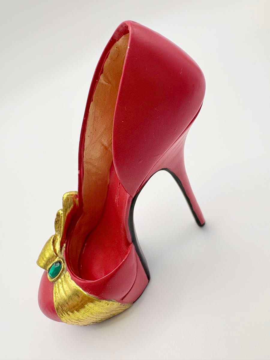 ロレインヴェイルの「Just the Right Shoe」シリーズミニチュア靴