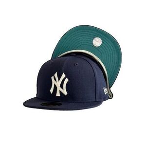 the Apartment x NEW ERA SUN FADED FITTED CAP (NEW YORK YANKEES)