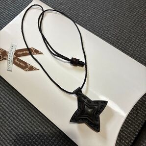 OJAGA DESIGN オジャガデザイン レザーネックレス 星型 黒