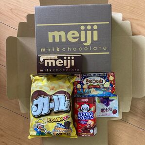 A 明治 株主優待 お菓子 詰合せ カール 明治チョコレート ハローパンダ きのこの山 果汁グミ 菓子 チョコレート 明治
