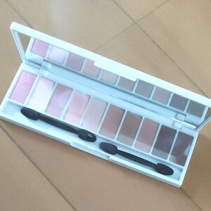 ザセム アイシャドウパレット