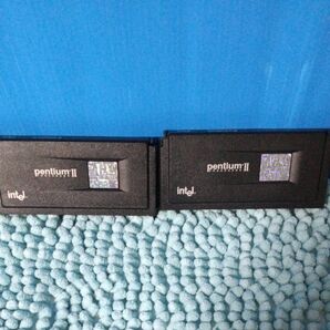 Intel Pentium II プロセッサー 2個セット PCパーツ レトロ