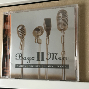 BOYZ II MEN「NATHAN | MICHAEL | SHAWN | WANYA」 ＊US/フィラデルフィア出身のヴォーカル・グループの5thアルバム　＊輸入盤