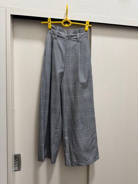 GU ベルト付きワイドパンツ(チェック) Sサイズ