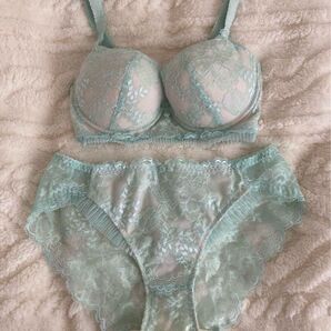 Bradelis New York ブラジャーショーツセット E65 新品未使用 ワコール トリンプ アモスタイル 水色