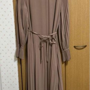 ランダムプリーツワンピース