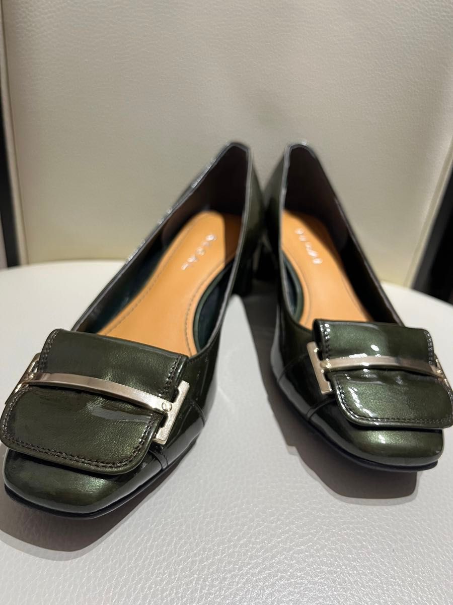 REGALパンプス ローヒール エナメル グリーン系 22cm キレイめコーデにも！