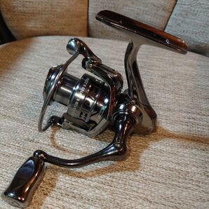 海外製 高性能スピニングリール 海水 淡水