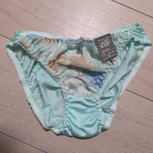 ミントグリーン ショーツ