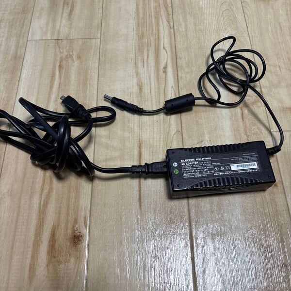 ACアダプター エレコム ELECOM ACDC SY1900BK 19.5V 3.84A 中古